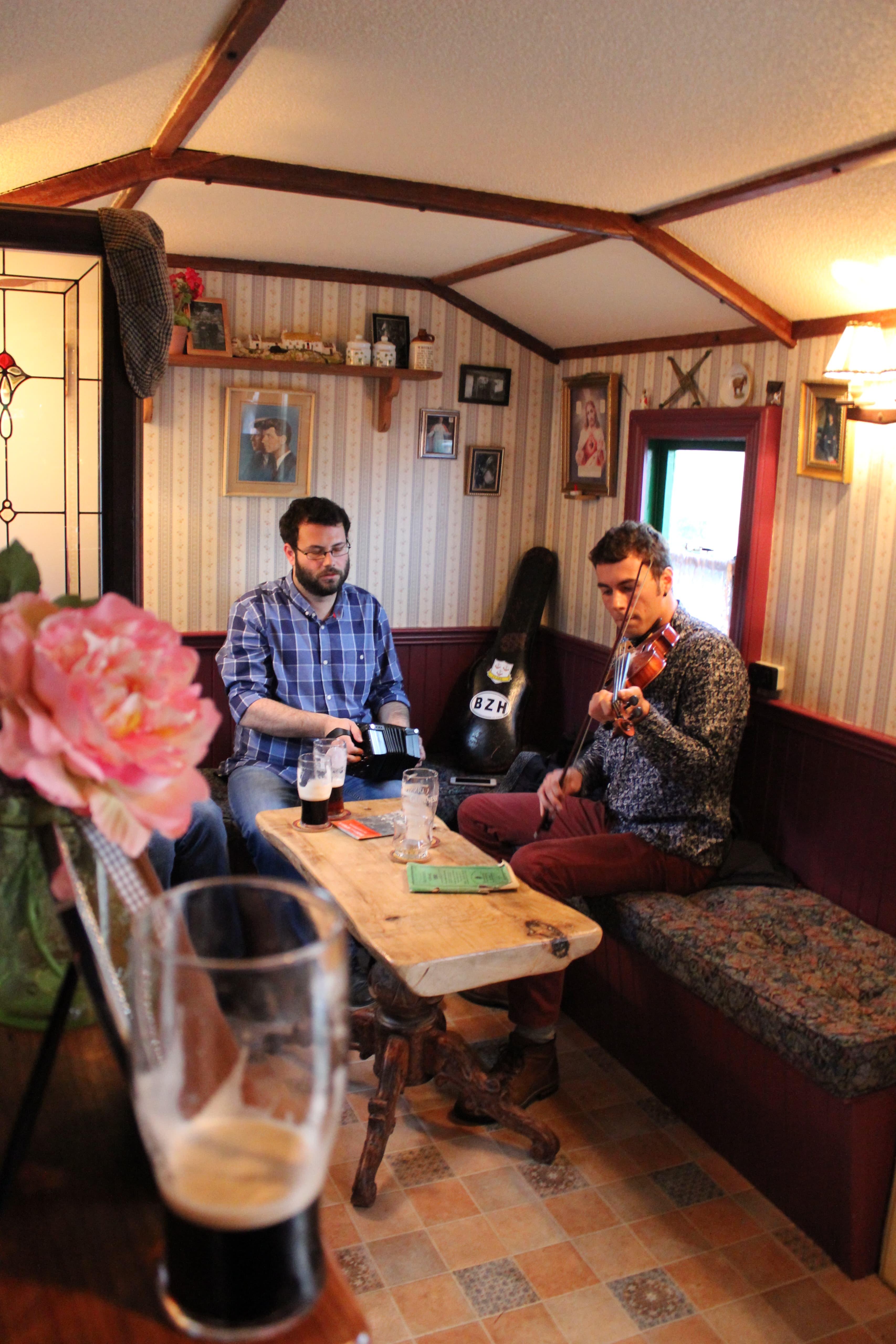 Live trad session inside The Hidden Naggin